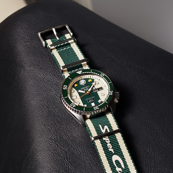 Seiko 5 Sports X Honda Super Cub Automatic Limited Edition - Picture 6 of 14